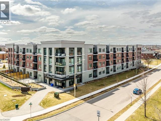 apartment at 1 REDFERN Avenue Unit# 403