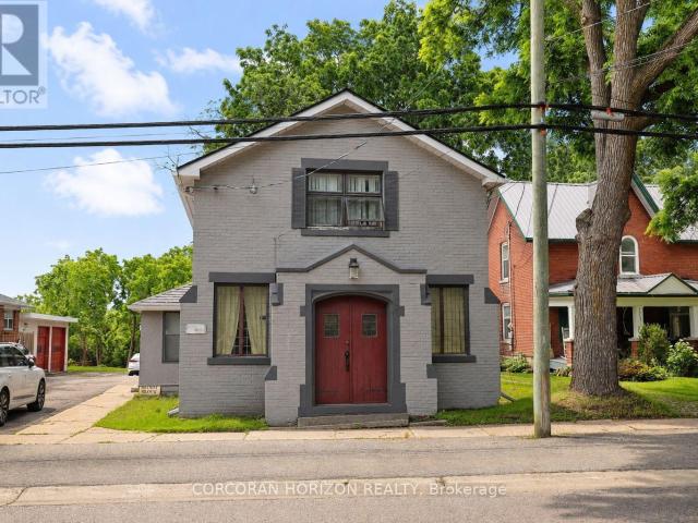 apartment at 20407 LESLIE STREET, East Gwillimbury, Ontario, L0G1R0