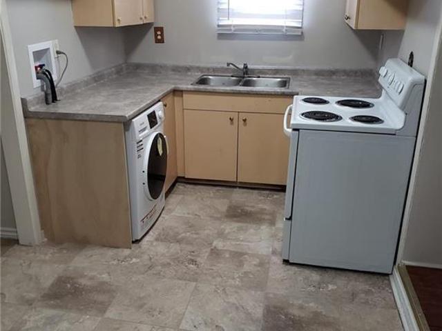 apartment at 205 KENILWORTH Avenue N Unit# 1