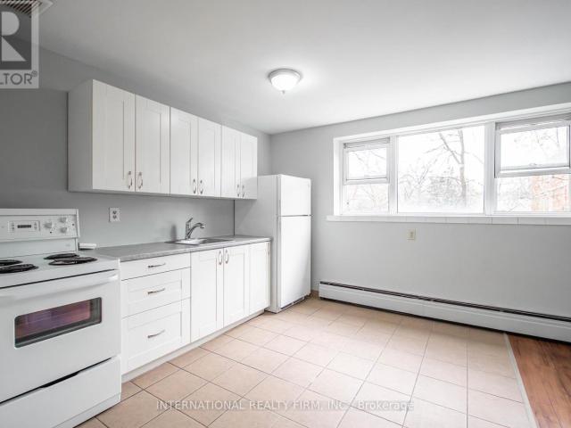 apartment at 206 93 HIGH STREET, London South, Ontario, N6C4J8