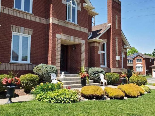 apartment at 2078 PERRAN DRIVE, Mississauga, Ontario, L5K2R5