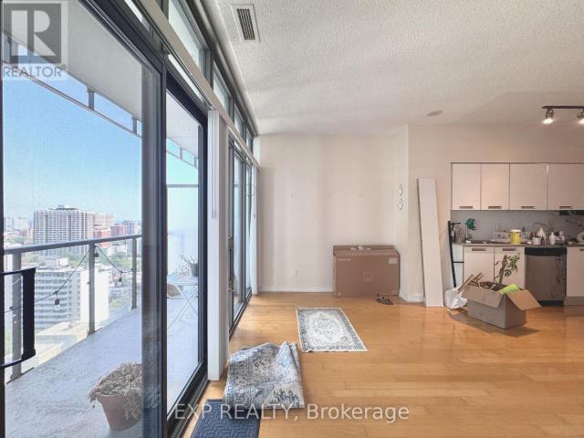apartment at 2001 33 CHARLES STREET E, Toronto, Ontario, M4Y0A2
