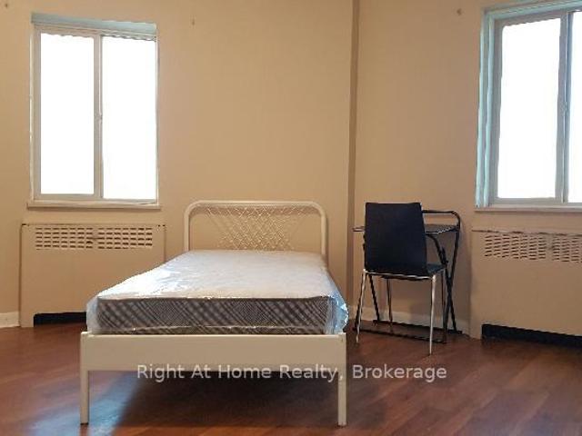 apartment at 201 223 – 2998 TECUMSEH ROAD E