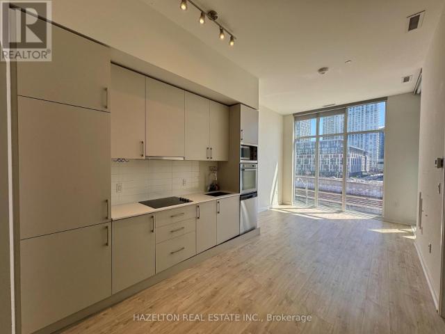 apartment at 201E – 576 FRONT STREET W