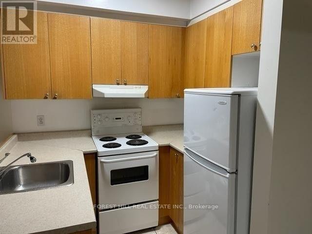 apartment at 202 126 DUNDAS STREET, Toronto, Ontario, M5B1E2