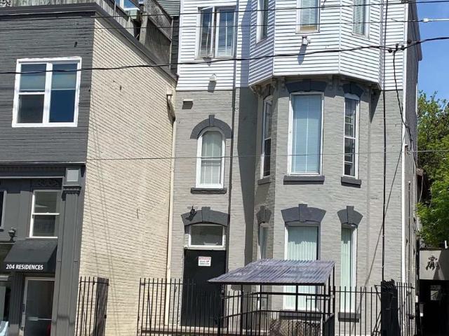 apartment at 202 206 CARLTON STREET, Toronto, Ontario, M5A2L1