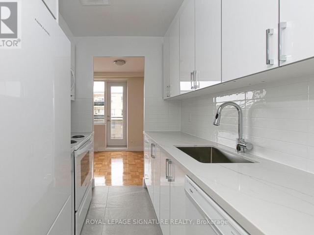 apartment at 203 – 2 GRANDSTAND PLACE