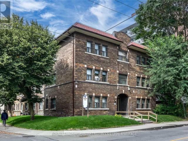 apartment at 20 120 VAUGHAN ROAD, Toronto, Ontario, M6C2M2