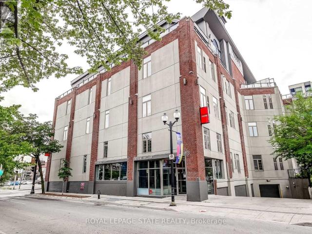 apartment at 214 – 80 KING WILLIAM STREET