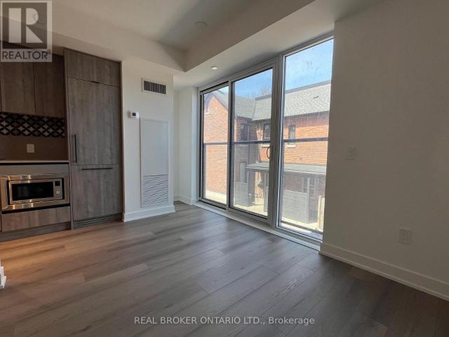 apartment at 218 5 LAKEVIEW AVENUE, Toronto, Ontario, M6J3B2