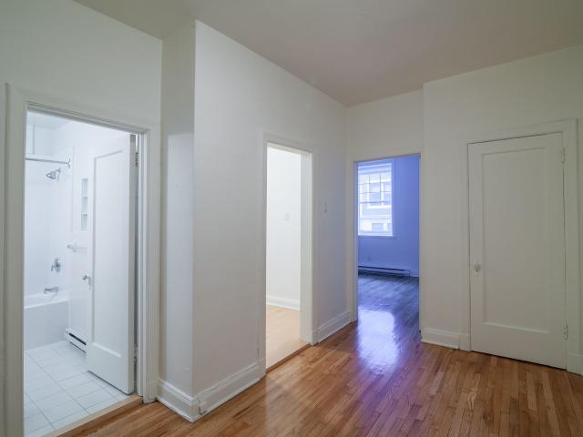 apartment at 2100 du Fort Street Downtown Guy Concordia Montreal H3H 2C6
