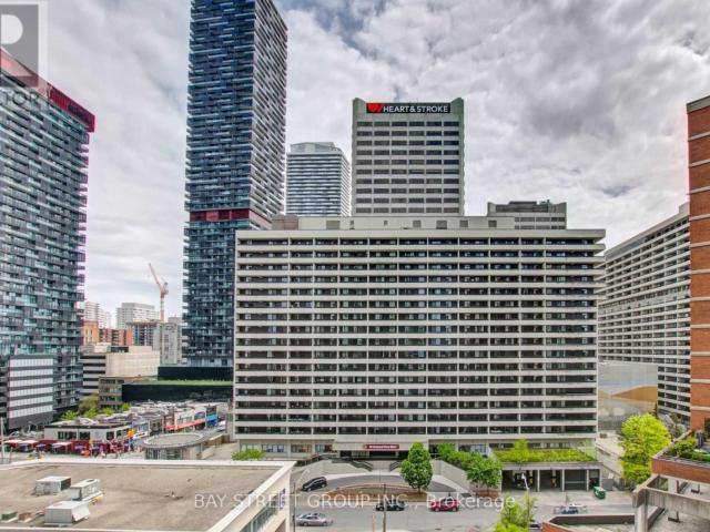 apartment at 2108 33 HELENDALE AVENUE, Toronto, Ontario, M4R0A4