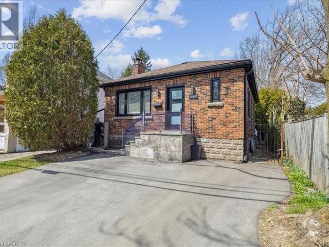 apartment at 2113 NEW Street, Burlington, Ontario, L7R1H7