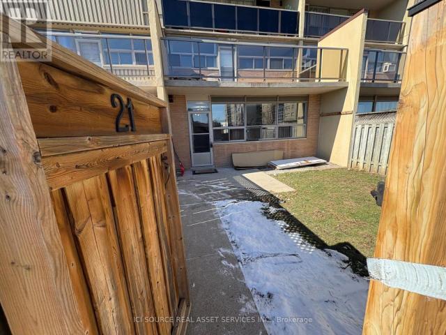 apartment at 21 15 NICKLAUS DRIVE, Hamilton, Ontario, L8K5J5