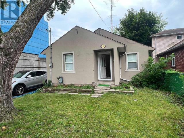 apartment at 21 FRANKLIN AVENUE, Toronto, Ontario, M2N1B7