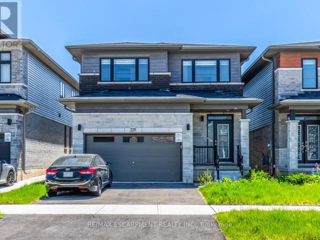 apartment at 225 LONGBOAT RUN, Brantford, Ontario, N3T0X1