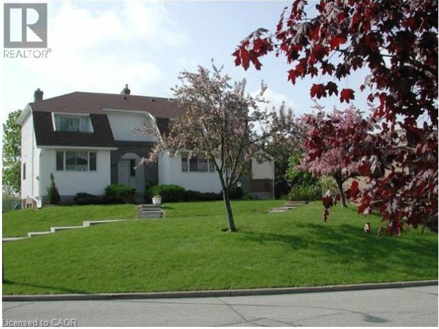apartment at 225 SHAKESPEARE Drive Unit# 9, Waterloo, Ontario, N2L2T5