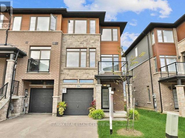 apartment at 226 30 TIMES SQUARE BOULEVARD, Hamilton, Ontario, L8J0L6