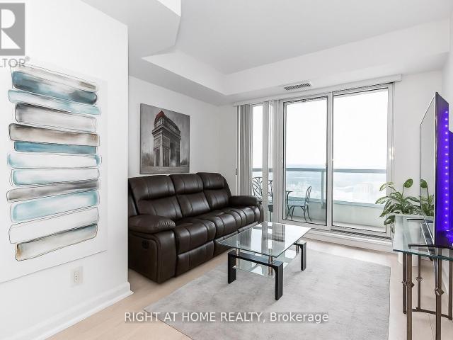 apartment at 2213 9201 YONGE STREET E, Richmond Hill, Ontario, L4C1H9