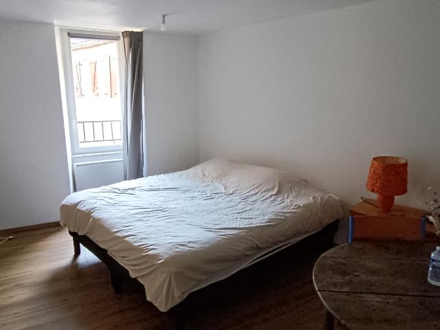 apartment at 23500 FELLETIN