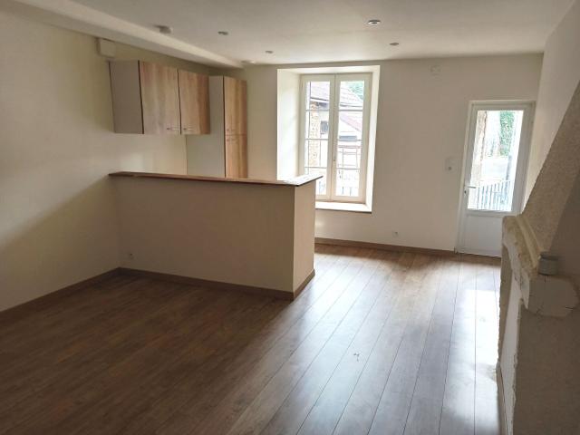 apartment at 23500 FELLETIN