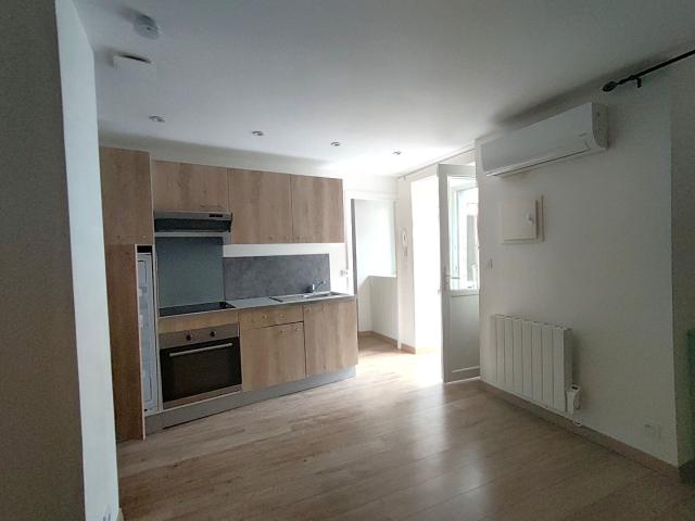 apartment at 23500 FELLETIN