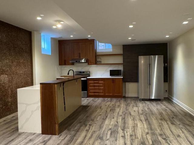 apartment at 2374 ROBMAR DRIVE, Oakville, Ontario, L6H0B2