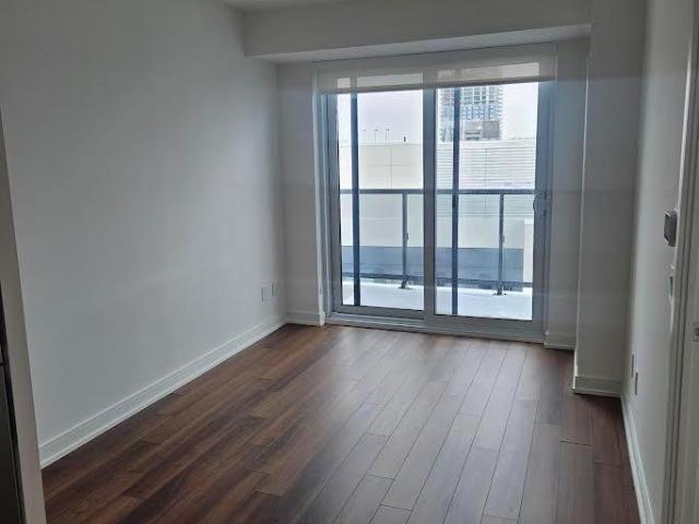 apartment at 2307 30 SAMUEL WOOD WAY, Toronto, Ontario, M9B0C9