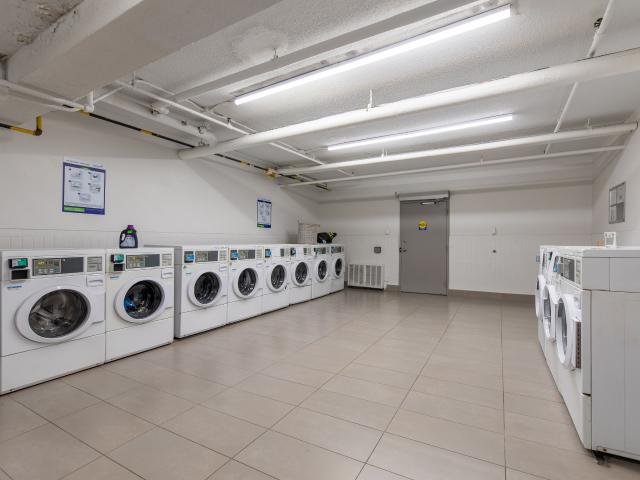 apartment at 230 Oak Street Downtown East Toronto M5A 2E2