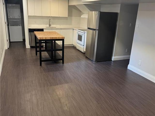 apartment at 23 MCDOUGALL Road, Waterloo, Ontario, N2L2W4
