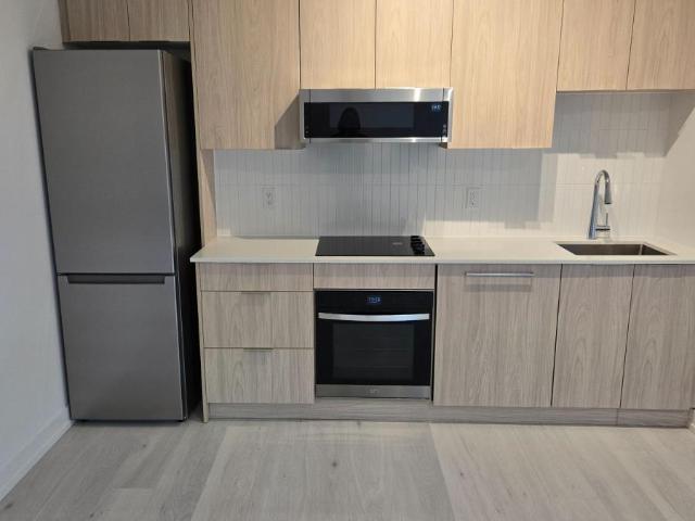 apartment at 244 2501 SAW WHET BOULEVARD, Oakville, Ontario, L6M5N2