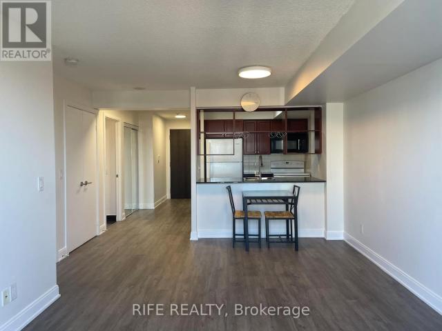 apartment at 2406 125 VILLAGE GREEN SQUARE, Toronto, Ontario, M1S0G3