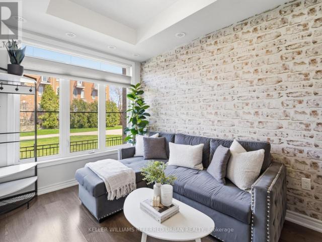apartment at 241 390 HOPEWELL AVENUE, Toronto, Ontario, M6E2S2