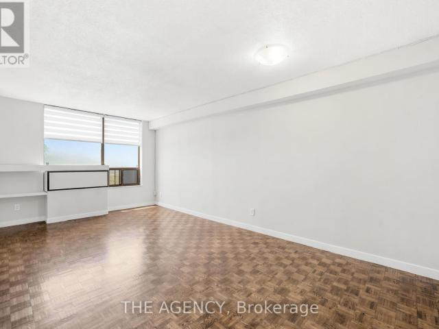 apartment at 2511A 2350 DUNDAS STREET W, Toronto, Ontario, M6P4B1