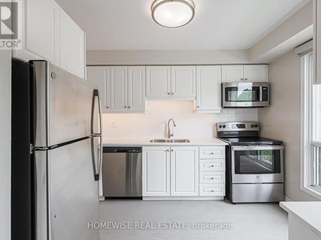 apartment at 25 – 560 WAVERLY STREET N