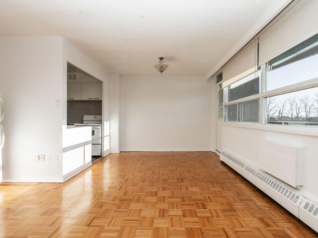 apartment at 265 Dixon Road Etobicoke Toronto M9R 1R7