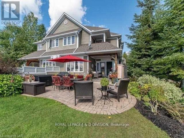 apartment at 27 SZAWLOWSKI DRIVE, Huntsville, Ontario, P1H1C2