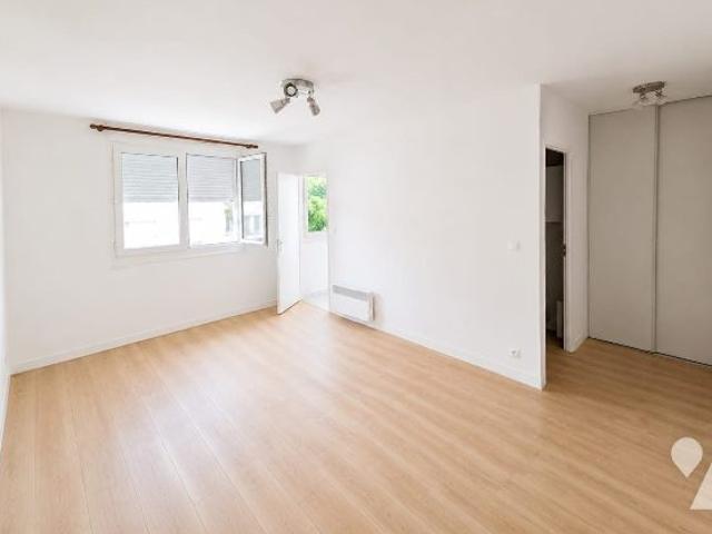 Apartment at 27 Vernon, VERNON, 27200, France