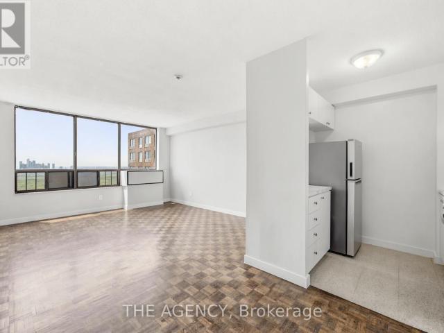 apartment at 2816B – 2360 DUNDAS STREET W