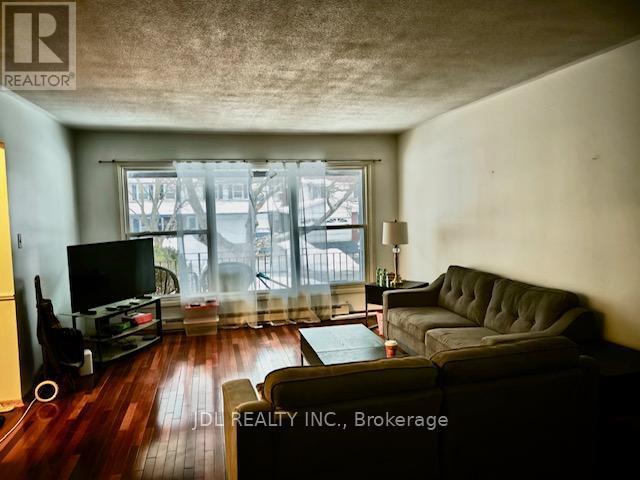 apartment at 28 HARRINGAY CRESCENT, Toronto, Ontario, M1W1Z3
