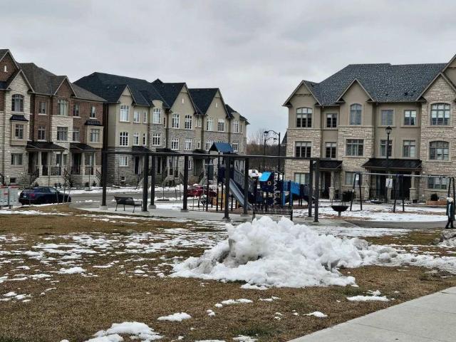 apartment at 28 ISLAND GREEN LANE, Markham, Ontario, L6C0Y7