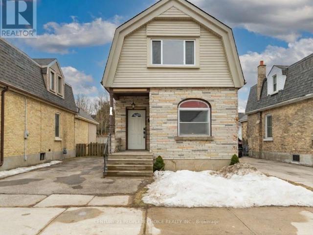 apartment at 28 MOUNT PLEASANT AVENUE, London North, Ontario, N6H1C9