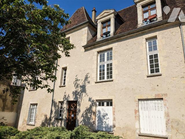 Apartment at 28 Nogent le Rotrou, NOGENT LE ROTROU, 28400, France