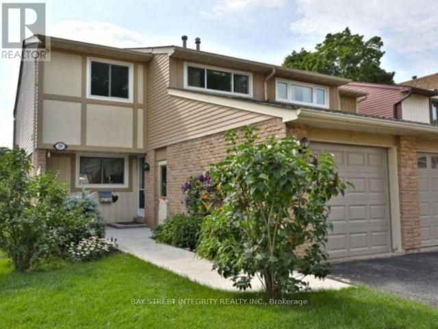 apartment at 29 – 1580 LANCASTER DRIVE