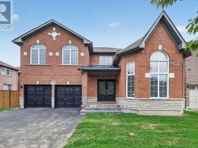 apartment at 29 RIVER FOREST STREET W
