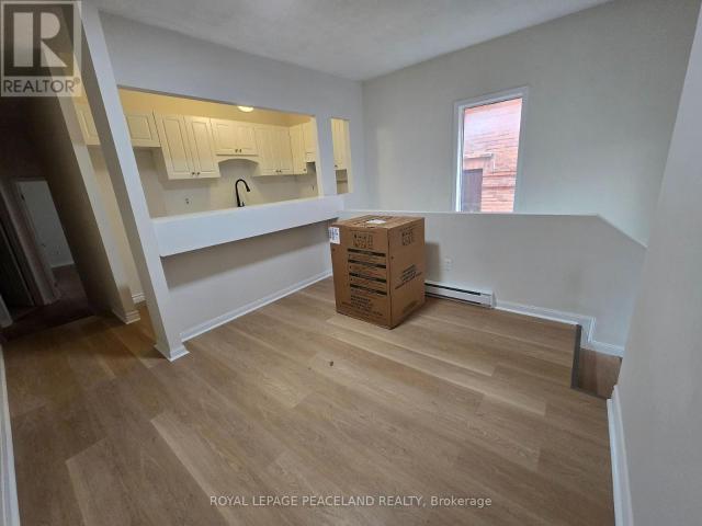 apartment at 2 558 SPADINA CRESCENT, Toronto, Ontario, M5S2J9