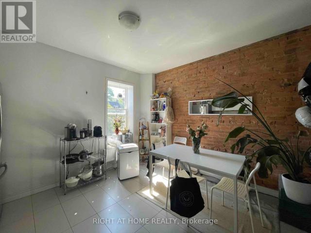 apartment at 2 570 BATHURST STREET, Toronto, Ontario, M5S2P9