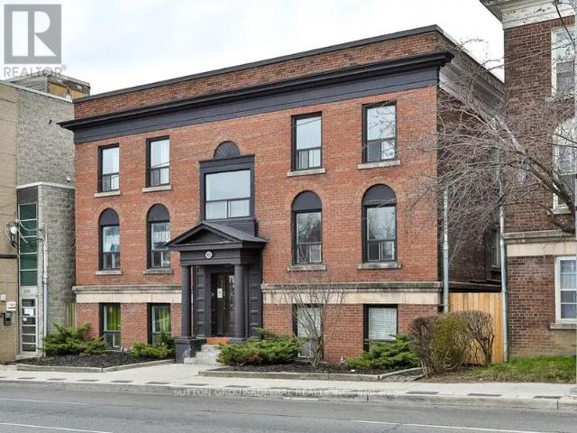 apartment at 2 915 ST CLAIR AVENUE W, Toronto, Ontario, M6C1C7