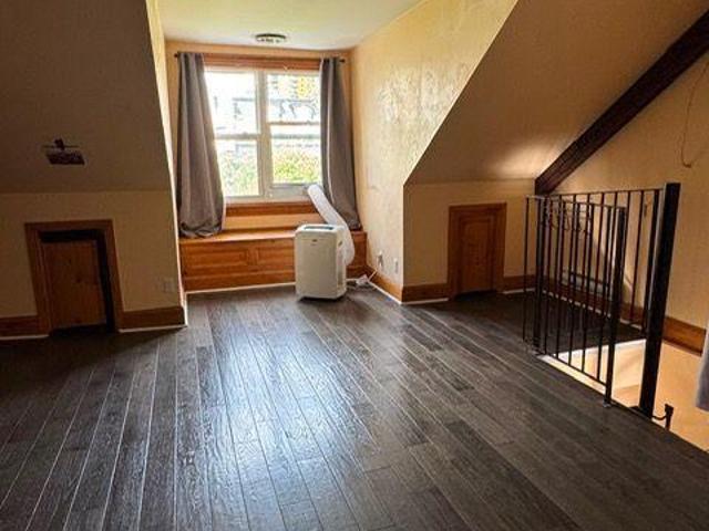 apartment at 2 104 BLEECKER STREET, Toronto, Ontario, M4X1L8
