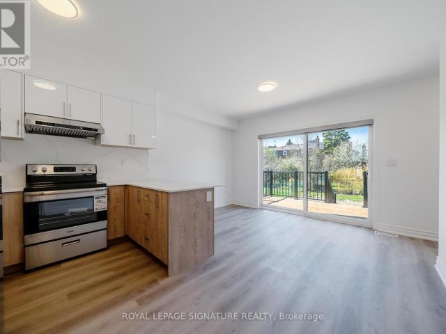 apartment at 2 2052 PHARMACY AVENUE, Toronto, Ontario, M1T1H8